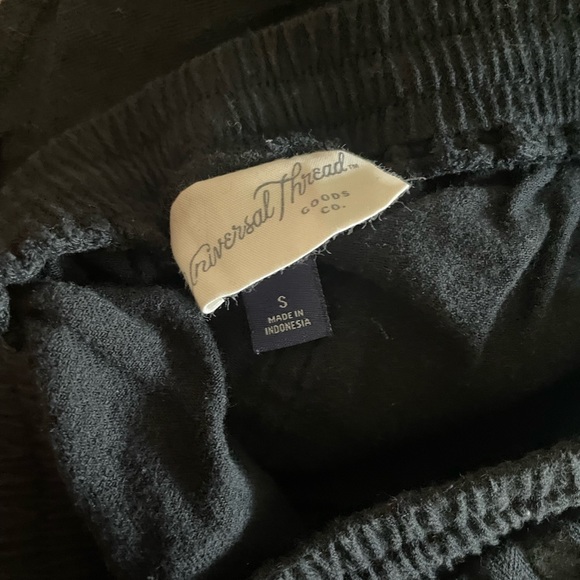 Black coverup shorts - Picture 3 of 3